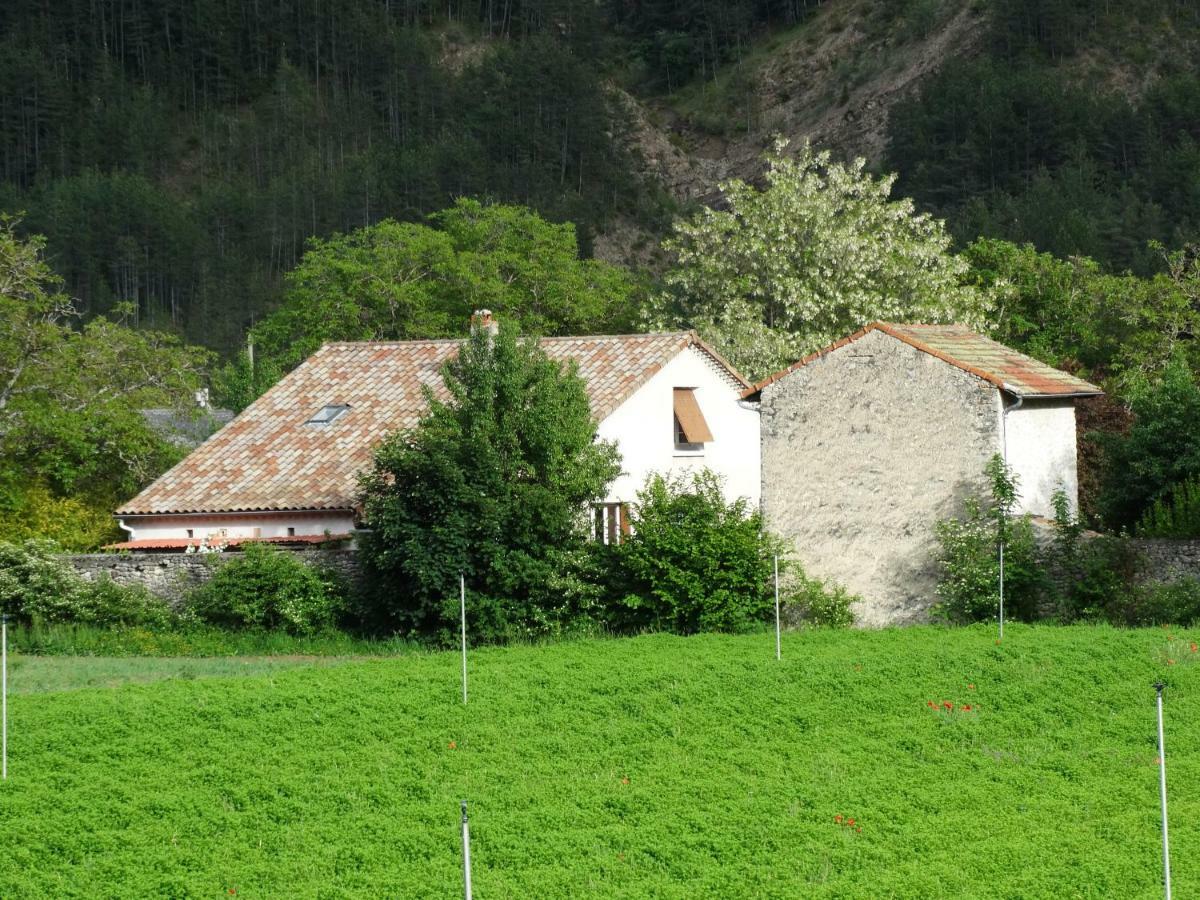 La Roulotte Villa Chatillon-en-Diois Ngoại thất bức ảnh