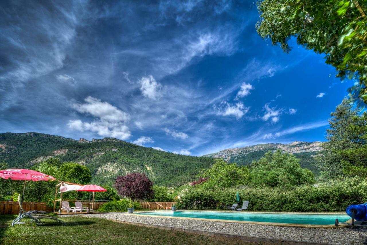 La Roulotte Villa Chatillon-en-Diois Ngoại thất bức ảnh